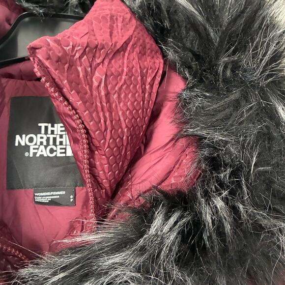 THE NORTH FACE fur hooded down parkina in deep red burgundy size S - Picture 5 of 16